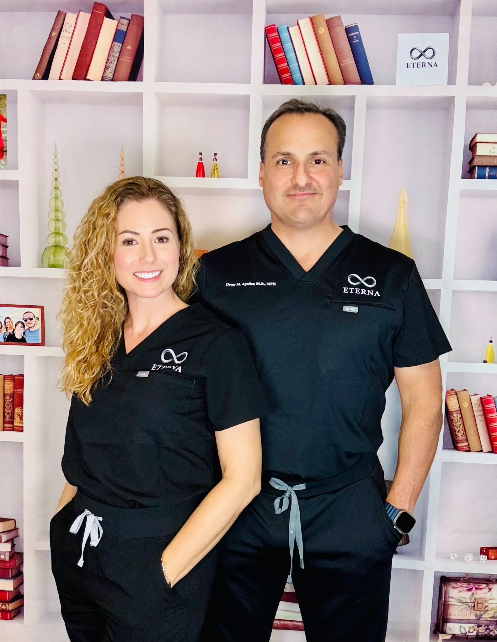 Founders of ETERNA: Dr. Oscar M. Aguilar and Vanessa Menanteau